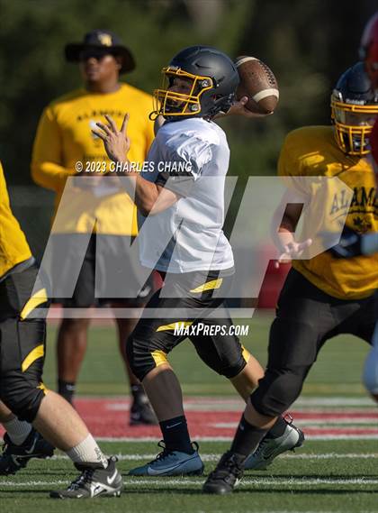 Thumbnail 3 in Alameda vs St. Helena (Scrimmage) photogallery.