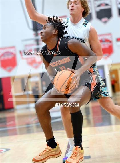Thumbnail 3 in Pine Ridge vs Tocoi Creek (Barracuda New Years Shootout) photogallery.