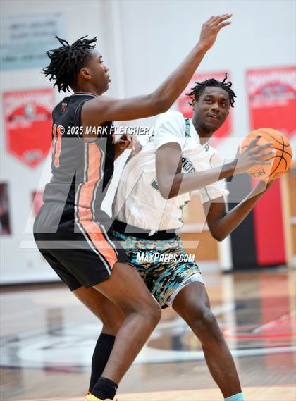 Thumbnail 3 in Pine Ridge vs Tocoi Creek (Barracuda New Years Shootout) photogallery.