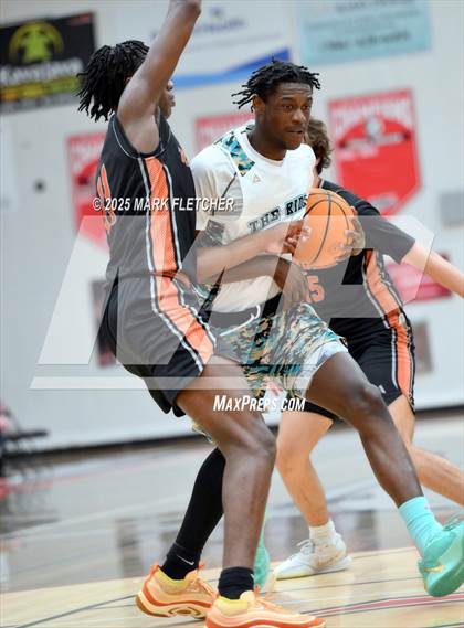 Thumbnail 3 in Pine Ridge vs Tocoi Creek (Barracuda New Years Shootout) photogallery.