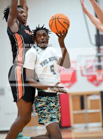Thumbnail 2 in Pine Ridge vs Tocoi Creek (Barracuda New Years Shootout) photogallery.