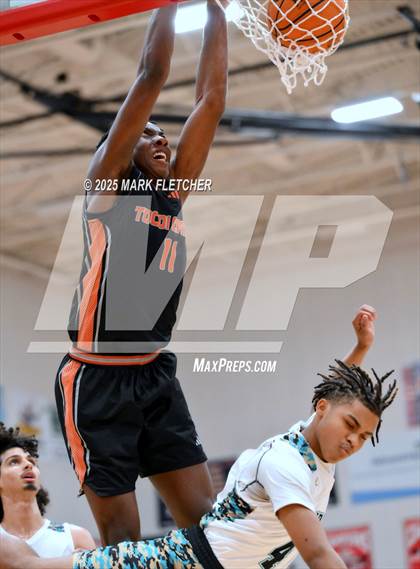 Thumbnail 3 in Pine Ridge vs Tocoi Creek (Barracuda New Years Shootout) photogallery.