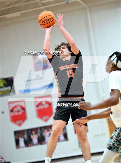 Thumbnail 2 in Pine Ridge vs Tocoi Creek (Barracuda New Years Shootout) photogallery.