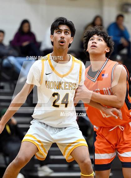 Thumbnail 2 in Cosumnes Oaks @ Yuba City (Mel Good Holiday Classic) photogallery.