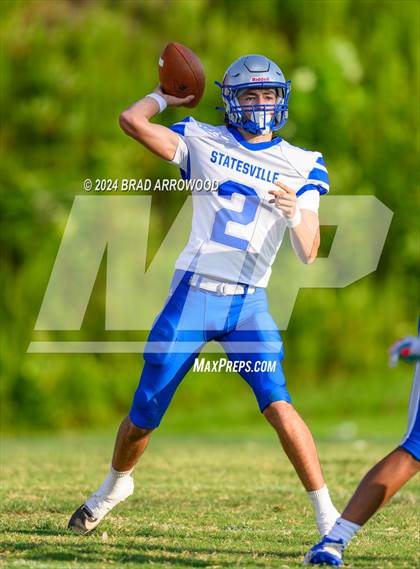 Thumbnail 2 in Statesville @ Lake Norman photogallery.