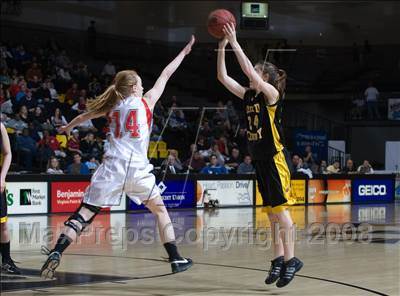 Thumbnail 3 in George Mason vs. Floyd County (VHSL A D2 Semifinal) photogallery.