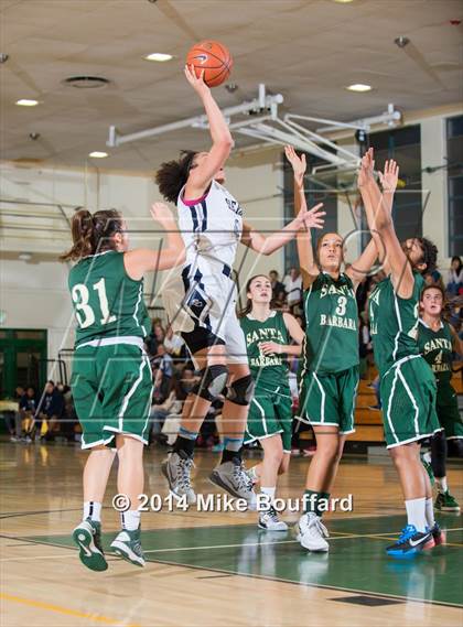 Thumbnail 2 in Santa Barbara vs Sierra Canyon (Santa Barbara Tournament of Champions) photogallery.