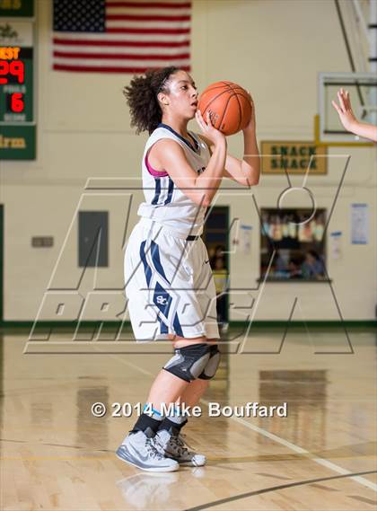 Thumbnail 1 in Santa Barbara vs Sierra Canyon (Santa Barbara Tournament of Champions) photogallery.