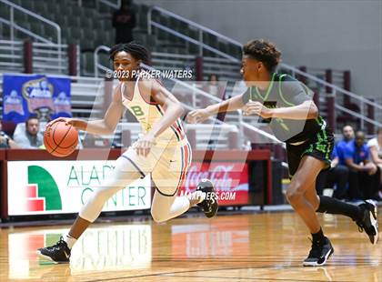 Thumbnail 1 in Bartlett vs. Newman (Allstate Sugar Bowl National Prep Classic) photogallery.