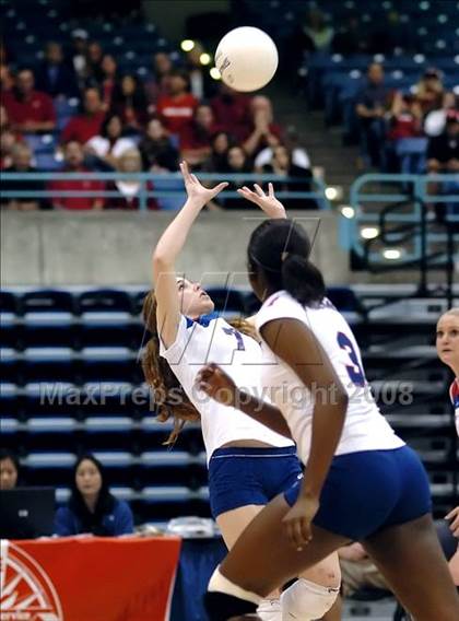 Thumbnail 1 in Christian Brothers vs. Santa Fe Christian (CIF State D4 Final) photogallery.