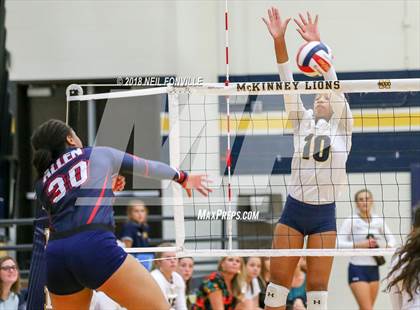 Thumbnail 3 in Allen @ McKinney photogallery.