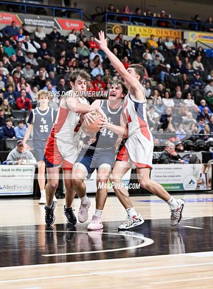 Thumbnail 2 in Abington Heights vs Pittston (PIAA District 2 Class 5A Final) photogallery.