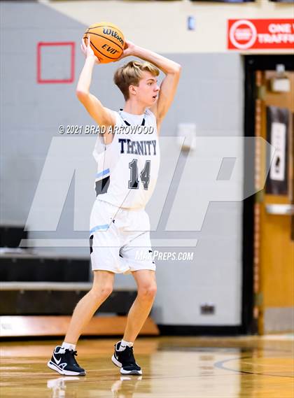 Thumbnail 3 in South Davidson vs Trinity (Davidson-Randolph Christmas Classic) photogallery.