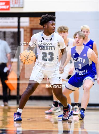Thumbnail 2 in South Davidson vs Trinity (Davidson-Randolph Christmas Classic) photogallery.