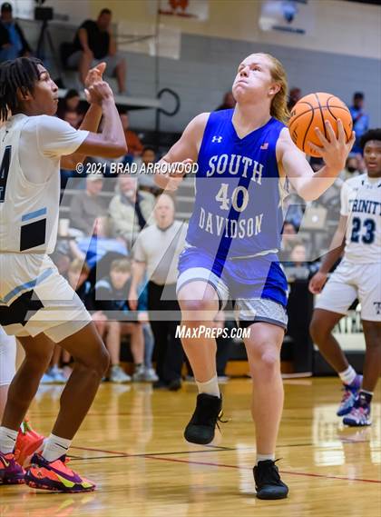 Thumbnail 2 in South Davidson vs Trinity (Davidson-Randolph Christmas Classic) photogallery.