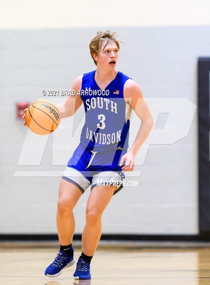 Thumbnail 1 in South Davidson vs Trinity (Davidson-Randolph Christmas Classic) photogallery.