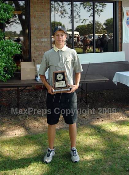 Thumbnail 1 in NCHSAA Championships (3A - Day 2) photogallery.