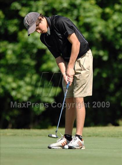 Thumbnail 1 in NCHSAA Championships (3A - Day 2) photogallery.