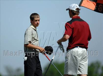 Thumbnail 2 in NCHSAA Championships (3A - Day 2) photogallery.