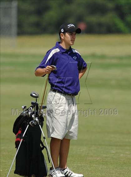 Thumbnail 1 in NCHSAA Championships (3A - Day 2) photogallery.
