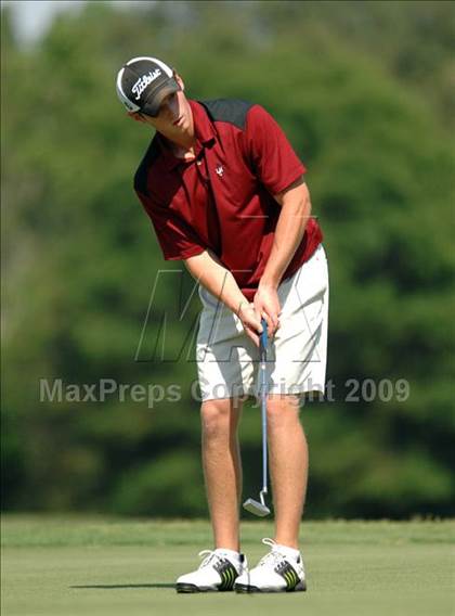 Thumbnail 1 in NCHSAA Championships (3A - Day 2) photogallery.