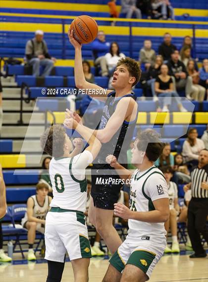 Thumbnail 1 in Thunder Ridge vs. Borah photogallery.