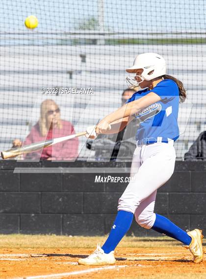 Thumbnail 2 in St. Pauls vs. Fairmont (Robeson County Slugfest) photogallery.
