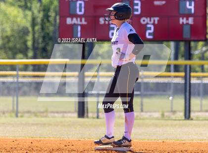 Thumbnail 3 in St. Pauls vs. Fairmont (Robeson County Slugfest) photogallery.