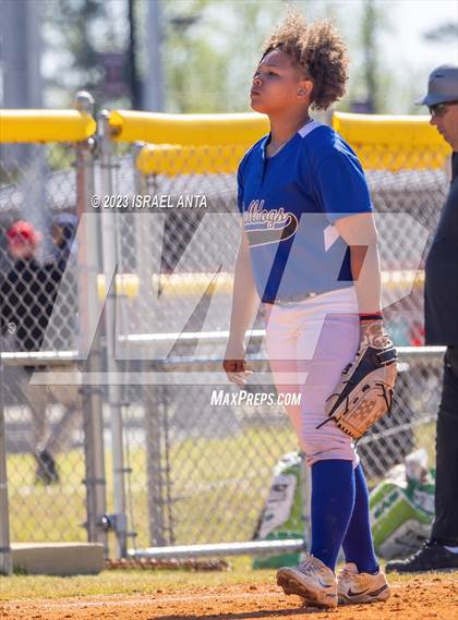 Thumbnail 3 in St. Pauls vs. Fairmont (Robeson County Slugfest) photogallery.