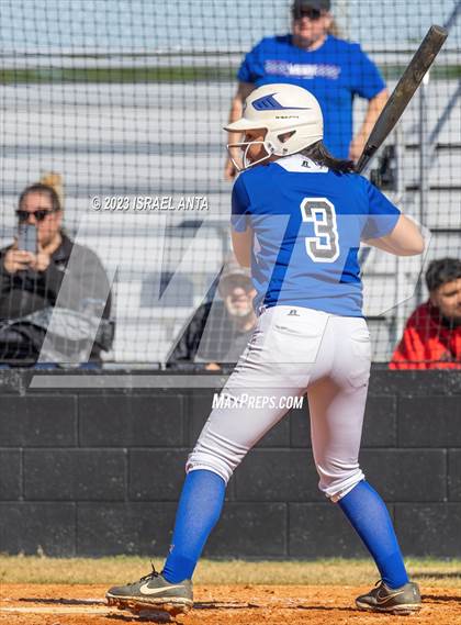 Thumbnail 2 in St. Pauls vs. Fairmont (Robeson County Slugfest) photogallery.