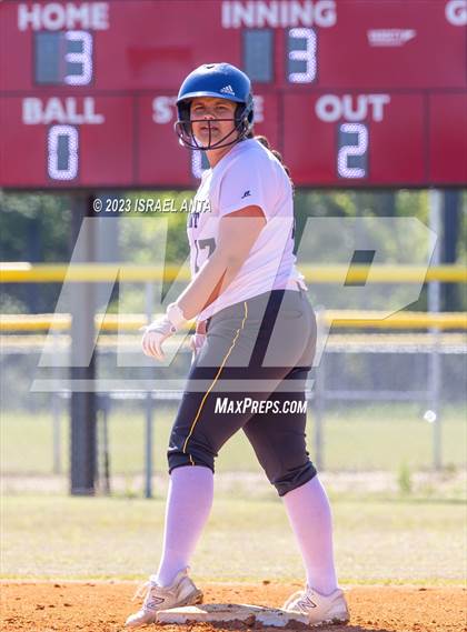Thumbnail 3 in St. Pauls vs. Fairmont (Robeson County Slugfest) photogallery.