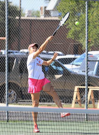 Thumbnail 1 in United @ Uvalde photogallery.