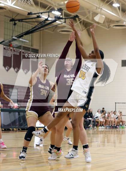 Thumbnail 1 in Shadow Ridge vs Gilbert (Mountain Ridge Invitational) photogallery.