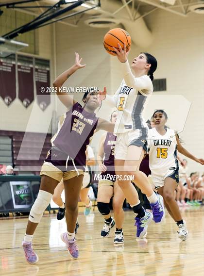 Thumbnail 2 in Shadow Ridge vs Gilbert (Mountain Ridge Invitational) photogallery.