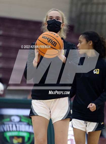 Thumbnail 3 in Shadow Ridge vs Gilbert (Mountain Ridge Invitational) photogallery.