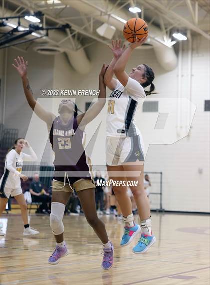 Thumbnail 1 in Shadow Ridge vs Gilbert (Mountain Ridge Invitational) photogallery.