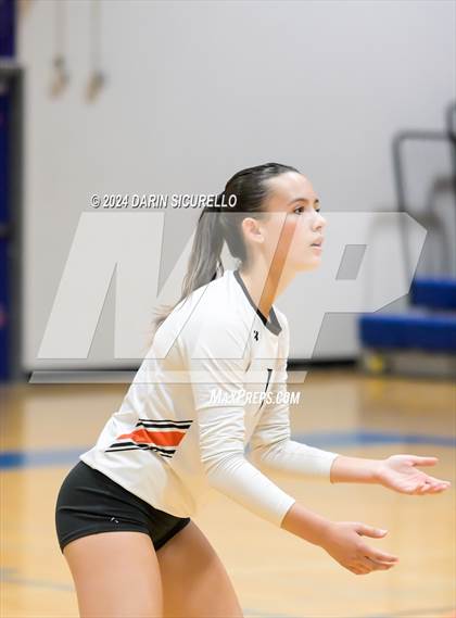 Thumbnail 3 in Corona del Sol vs. Highland (Westwood Tournament - Final) photogallery.