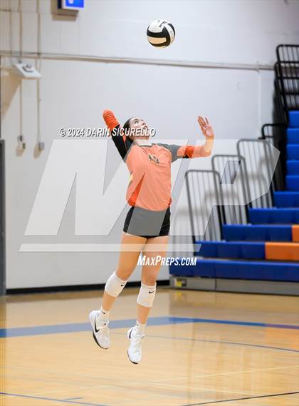 Thumbnail 2 in Corona del Sol vs. Highland (Westwood Tournament - Final) photogallery.