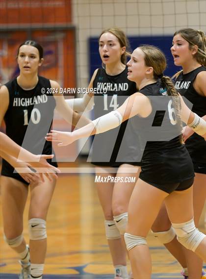 Thumbnail 3 in Corona del Sol vs. Highland (Westwood Tournament - Final) photogallery.