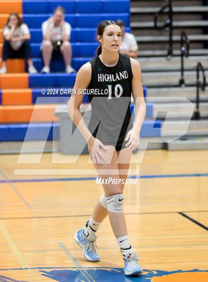 Thumbnail 2 in Corona del Sol vs. Highland (Westwood Tournament - Final) photogallery.
