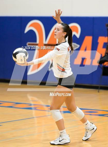 Thumbnail 2 in Corona del Sol vs. Highland (Westwood Tournament - Final) photogallery.