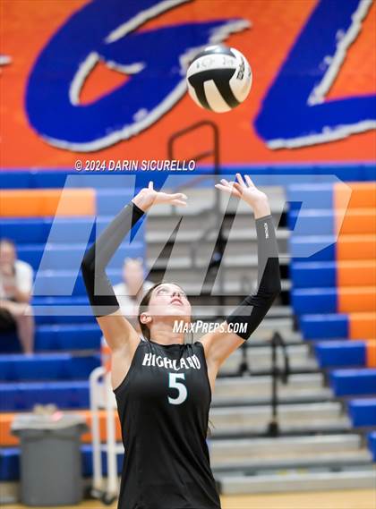 Thumbnail 2 in Corona del Sol vs. Highland (Westwood Tournament - Final) photogallery.