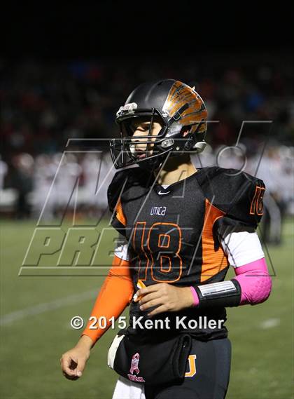 Thumbnail 3 in Chippewa Valley vs. Utica photogallery.