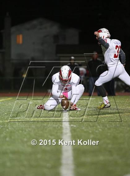 Thumbnail 3 in Chippewa Valley vs. Utica photogallery.
