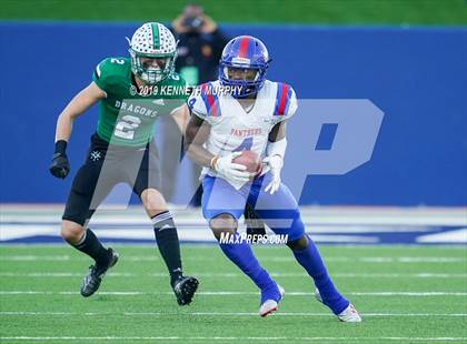 Thumbnail 2 in Carroll vs Duncanville (UIL 6A Quarterfinal Playoff) photogallery.