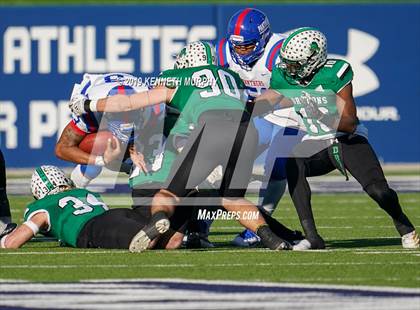 Thumbnail 2 in Carroll vs Duncanville (UIL 6A Quarterfinal Playoff) photogallery.