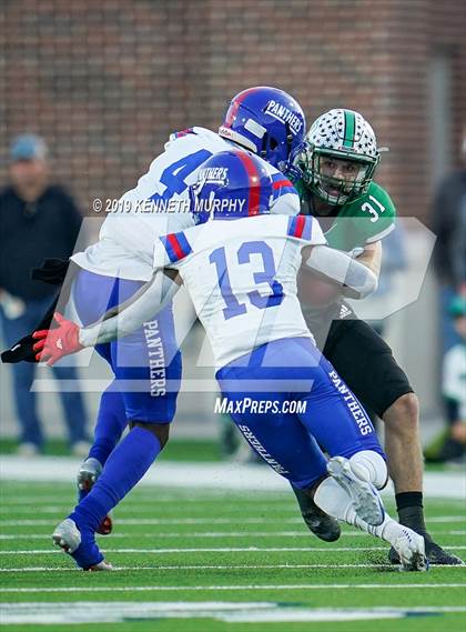 Thumbnail 2 in Carroll vs Duncanville (UIL 6A Quarterfinal Playoff) photogallery.