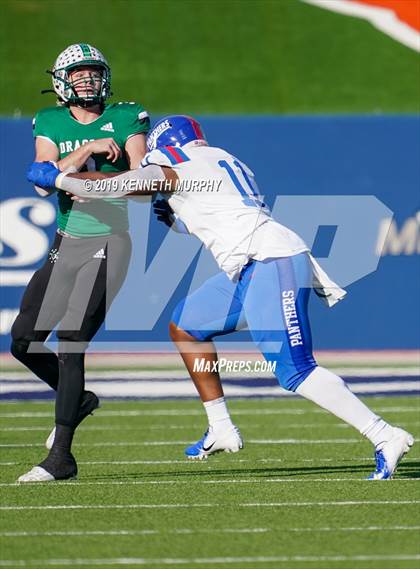 Thumbnail 3 in Carroll vs Duncanville (UIL 6A Quarterfinal Playoff) photogallery.