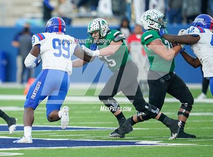 Thumbnail 2 in Carroll vs Duncanville (UIL 6A Quarterfinal Playoff) photogallery.