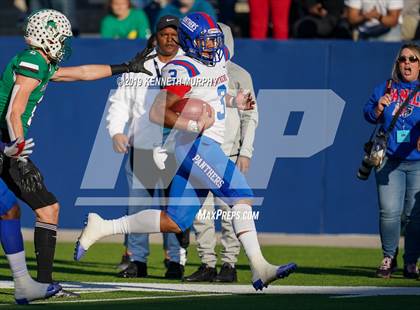 Thumbnail 2 in Carroll vs Duncanville (UIL 6A Quarterfinal Playoff) photogallery.